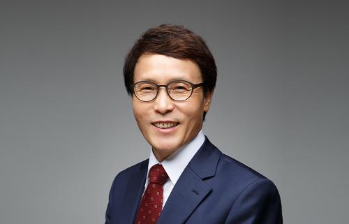 [Interview] Proponent <font color='red'>of</font> Wood Culture in Daily Life: Interview with President Lee Nam-ho <font color='red'>of</font> the Korea Association <font color='red'>of</font> Wood Culture