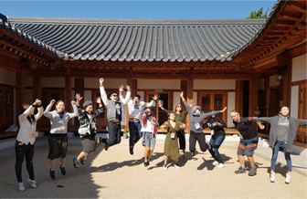 KF-SWCIC Theme Field Trip to <font color='red'>Suwon</font> forges bonds between foreign and Korean residents