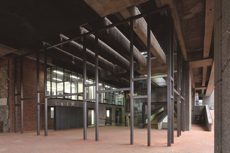 시간의 흔적을 품다 - 건축가 조성룡